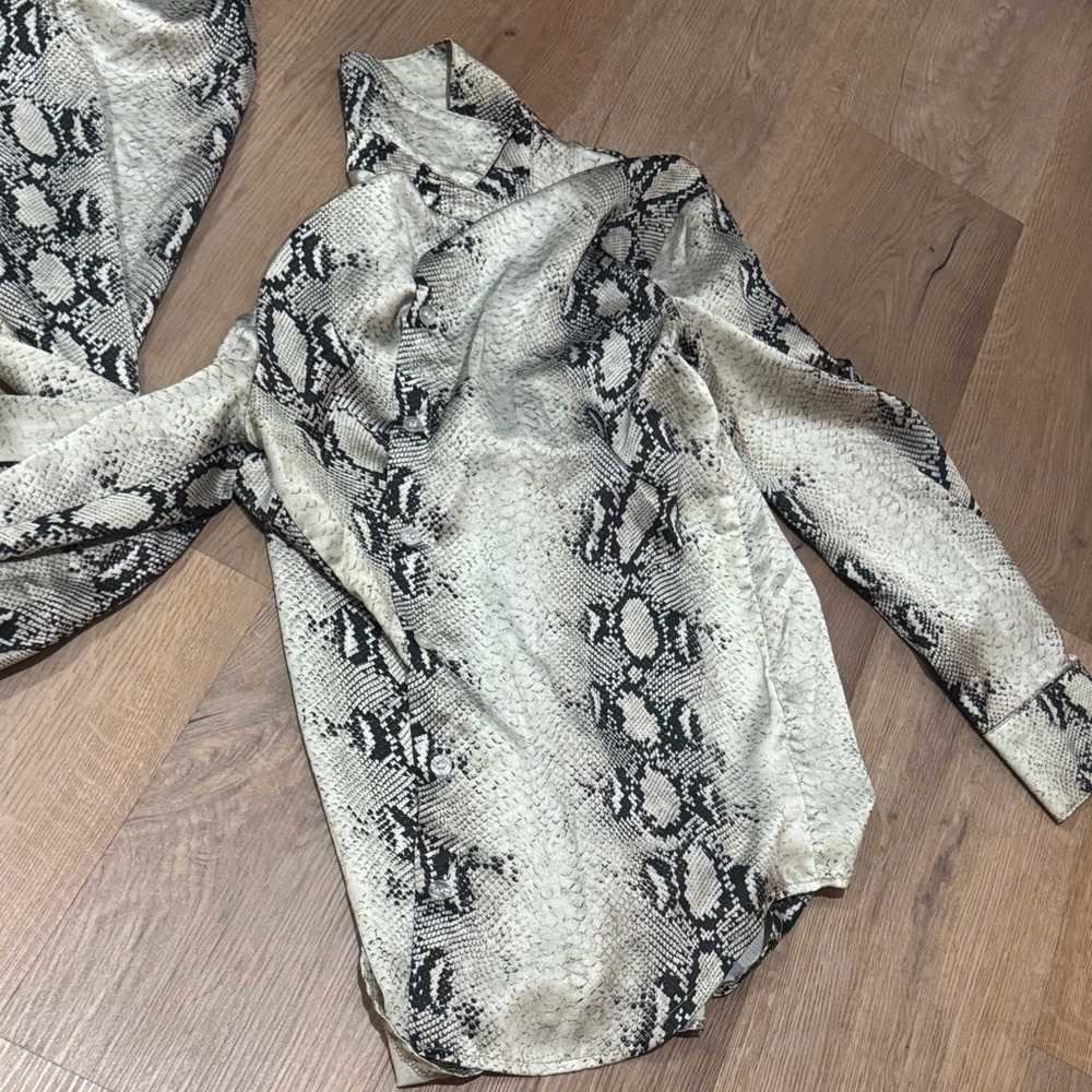 Missguided Snake Print Pants - image 3